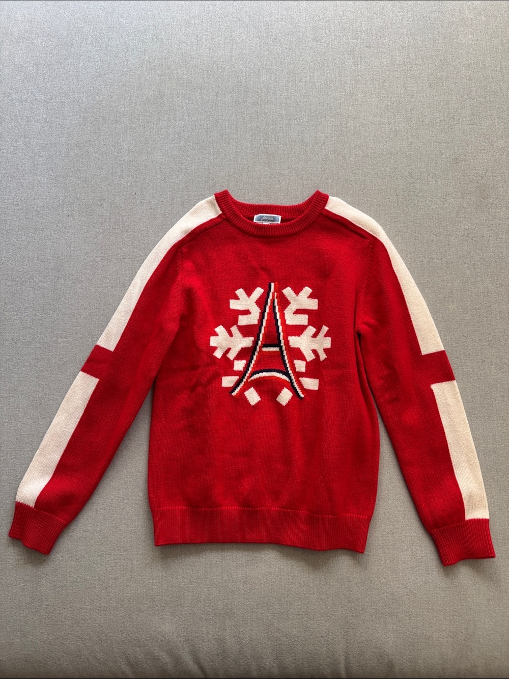 JACADI children’s sweater with Eiffel Tower. Size 8. Never worn